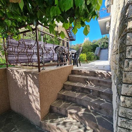 Apartma Pina Lägenhet Izola Exteriör bild