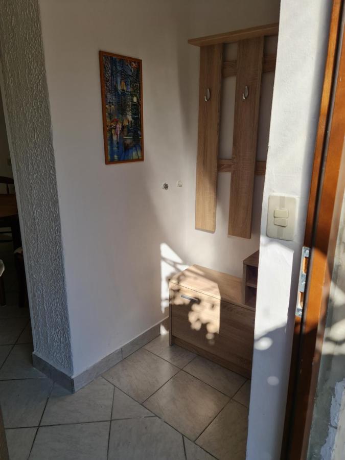 Apartma Pina Lägenhet Izola Exteriör bild
