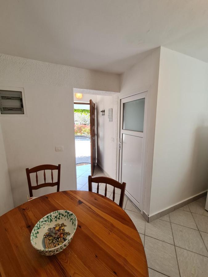 Apartma Pina Lägenhet Izola Exteriör bild