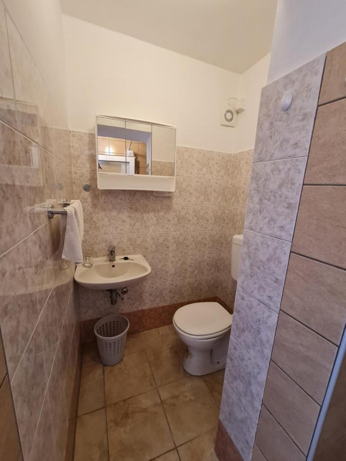 Apartma Pina Lägenhet Izola Exteriör bild