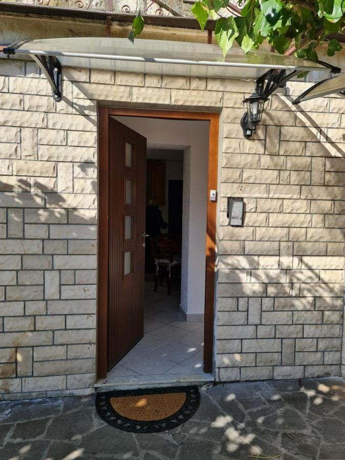 Apartma Pina Lägenhet Izola Exteriör bild